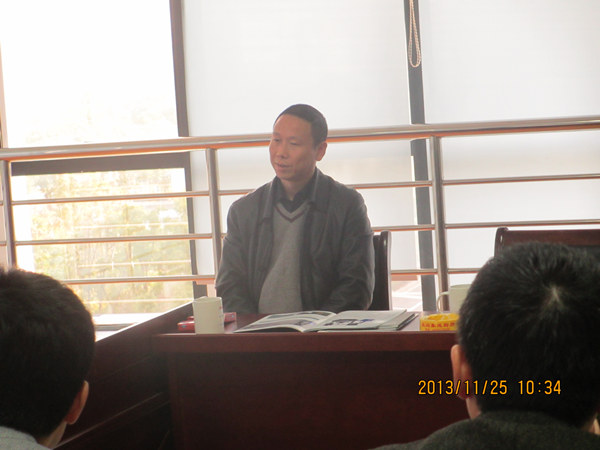 熱烈歡迎區領導蒞臨我司調研指導(圖2) 熱烈歡迎區領導蒞臨我司調研指導(圖2)