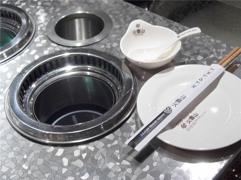 無(wú)煙火鍋魅力有多大？寶島臺(tái)灣同胞都來(lái)學(xué)！